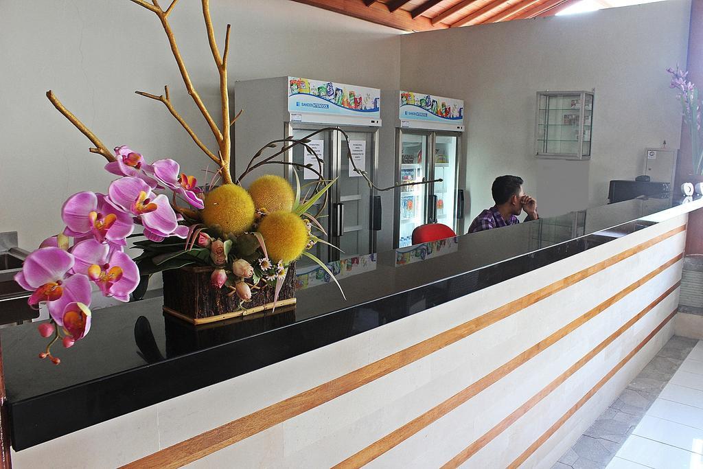 Hostel Mirah Legian Dış mekan fotoğraf