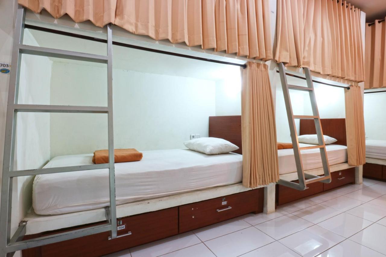 Hostel Mirah Legian Dış mekan fotoğraf